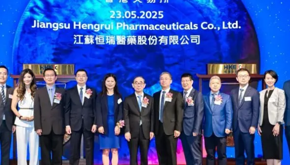 66歲孫飄揚再次IPO敲鐘，3600億